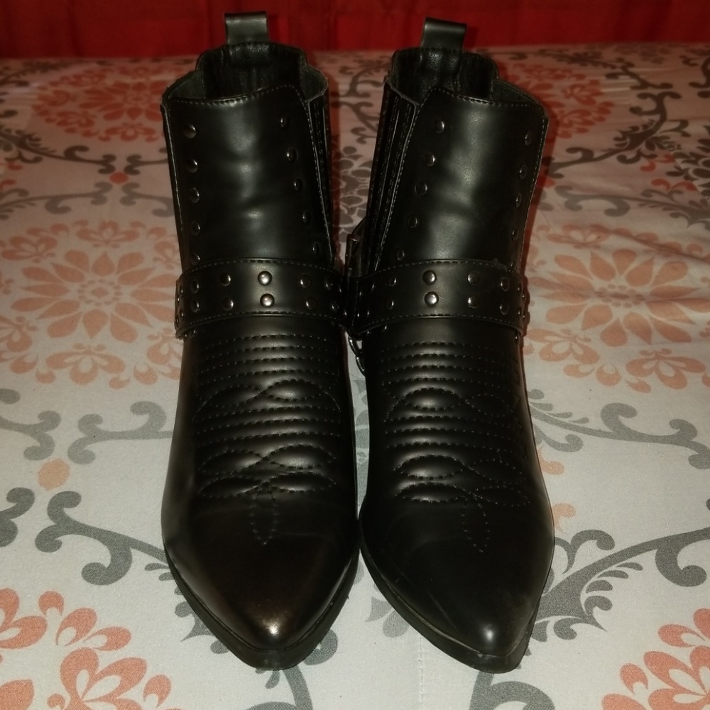 Black belt western booties